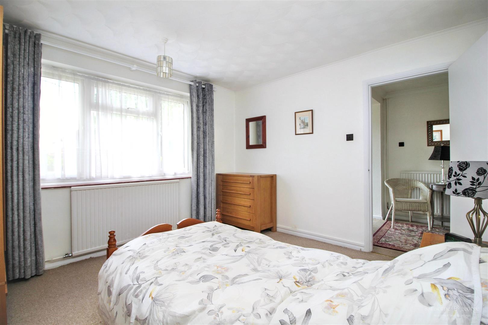 Clayhill Road, Burghfield Common, Reading